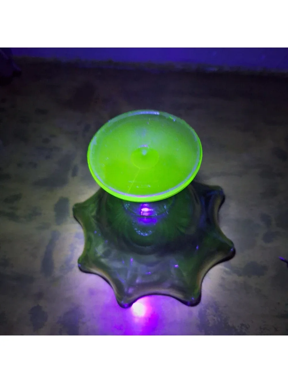 VTG Uranium Green Glass Scroll Embossed Footed Candy Compote Dish 4.5